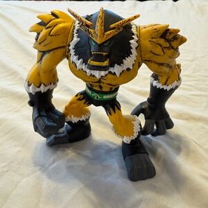 Ben 10 Ultimate Way Big Action Figure Bandai Cartoon Network Toy